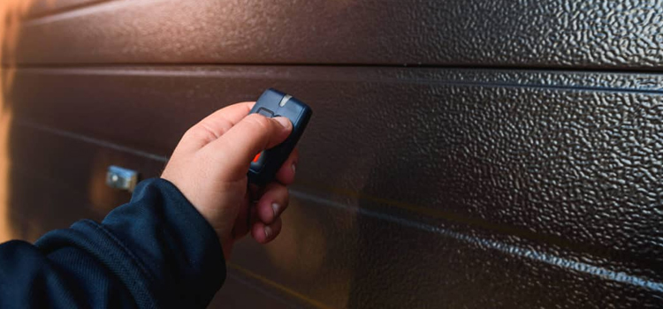 automatic door opener with remote control in Margate
